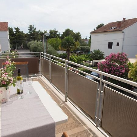 Topic Apartments Vodice Bagian luar foto