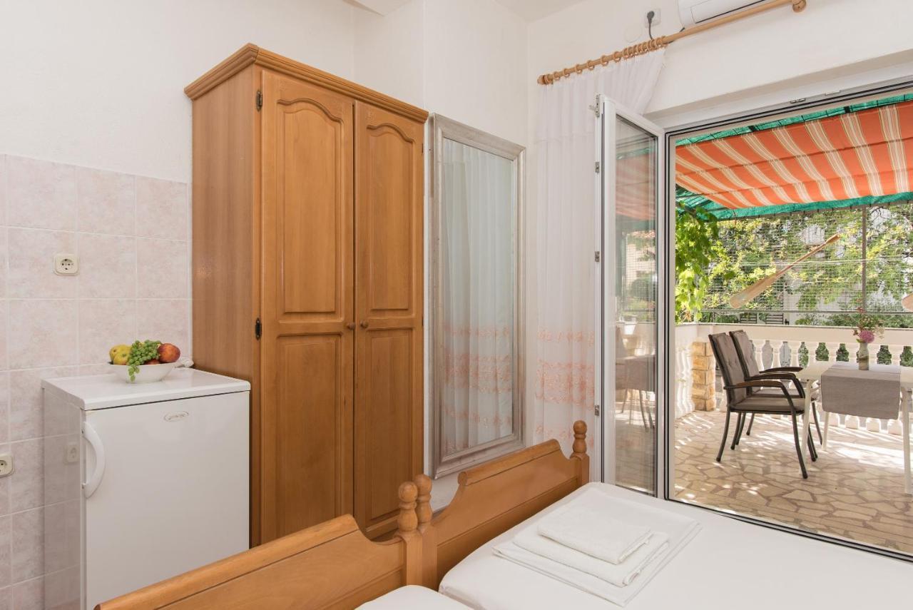 Topic Apartments Vodice Bagian luar foto
