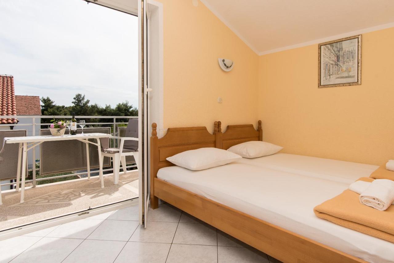 Topic Apartments Vodice Bagian luar foto