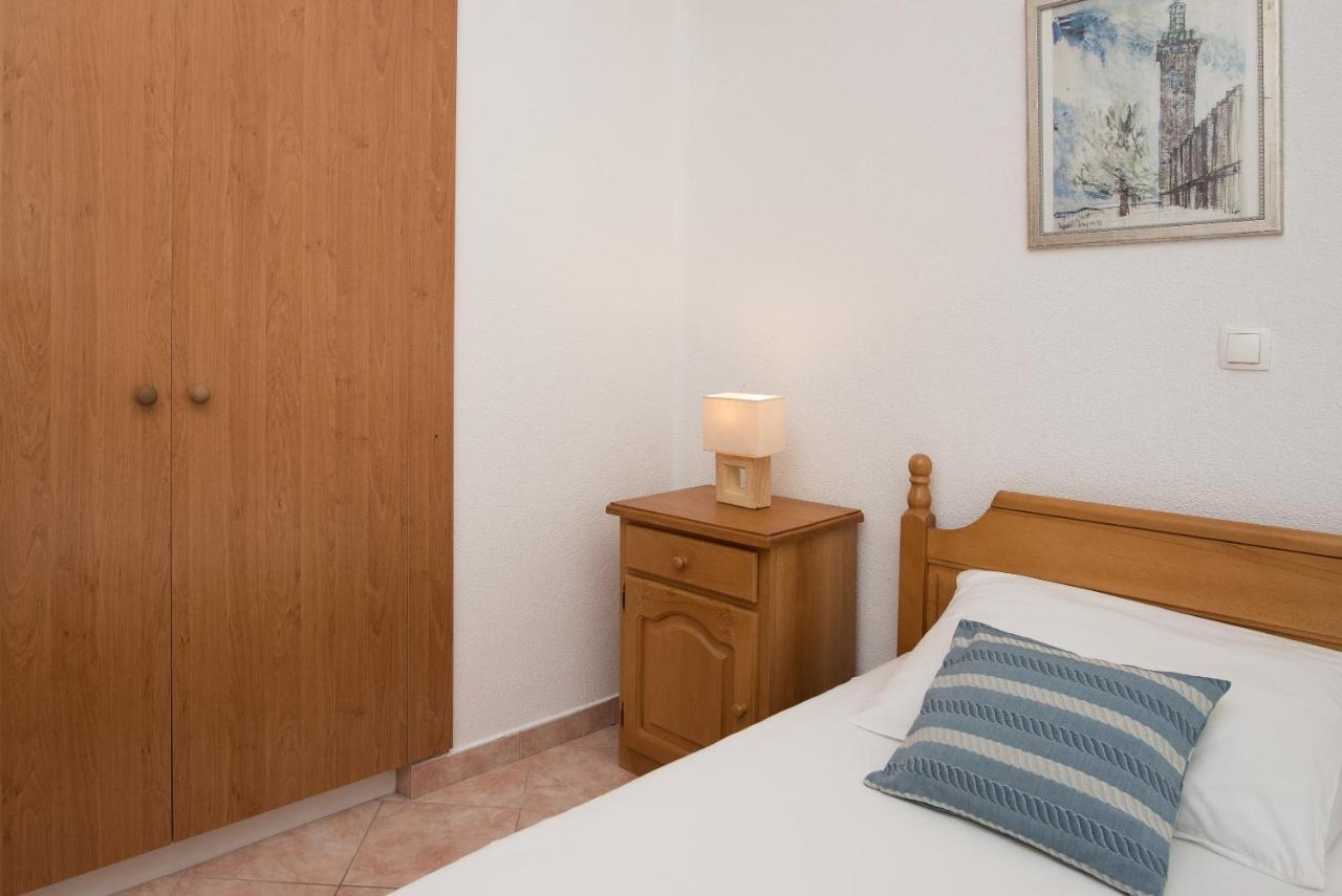 Topic Apartments Vodice Bagian luar foto