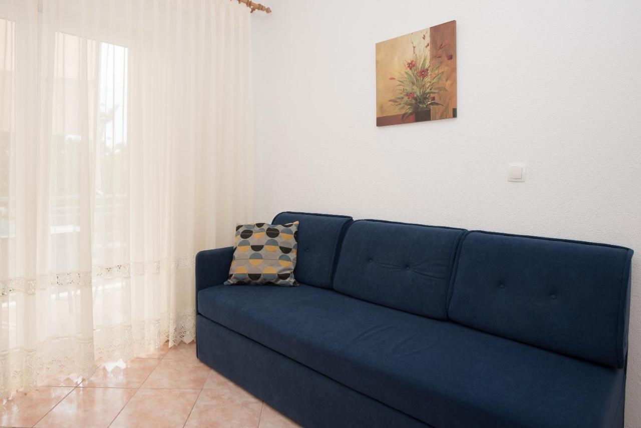 Topic Apartments Vodice Bagian luar foto