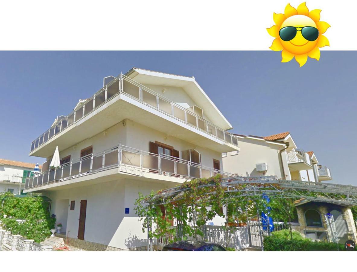 Topic Apartments Vodice Bagian luar foto